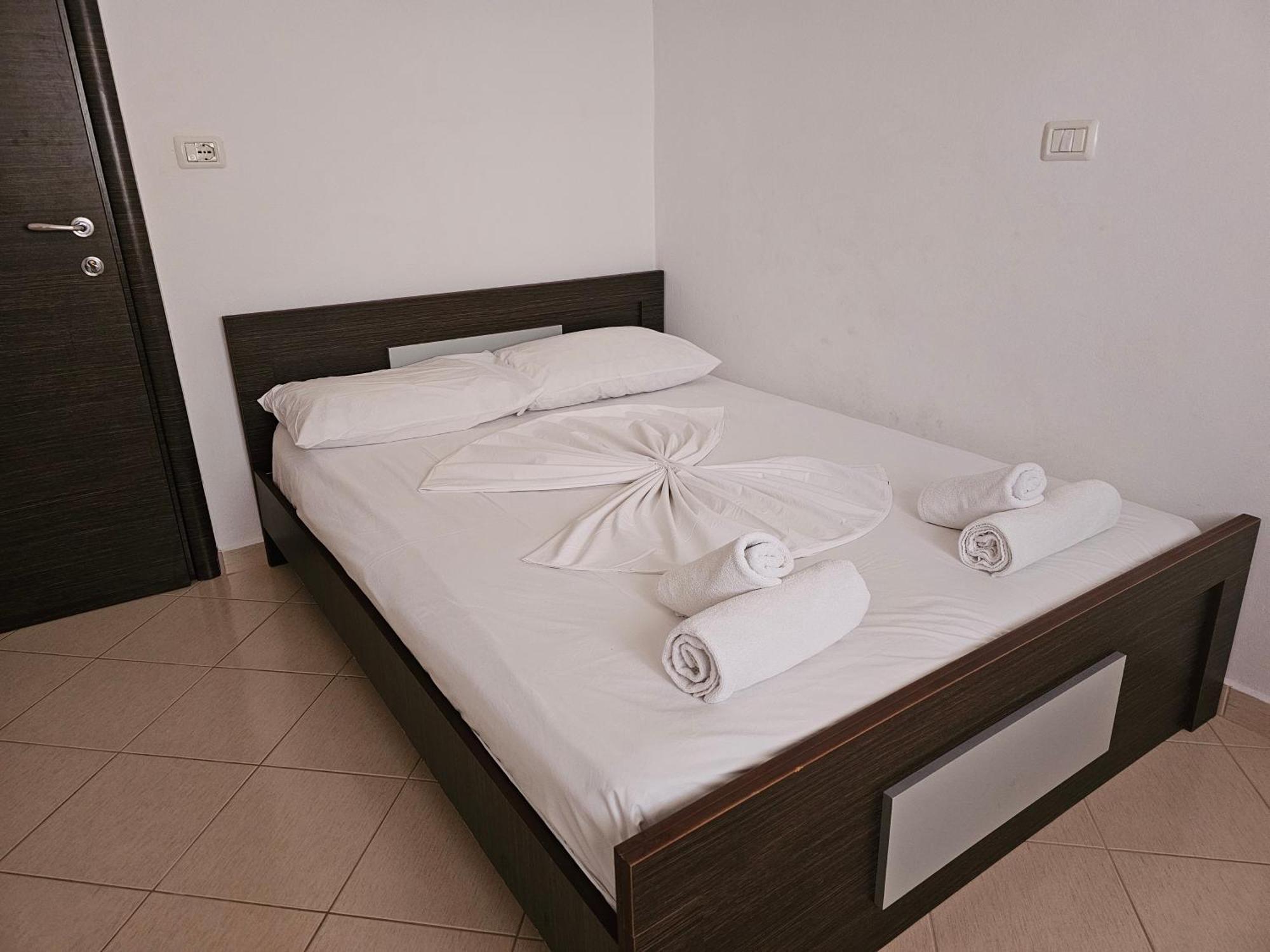 Apartments Luis Ksamil Exterior photo
